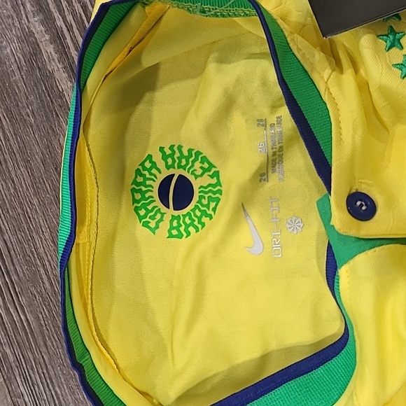 Nike Brazil Neymar Jr. #10 Jersey Set Size 11/12 - Picture 8 of 8